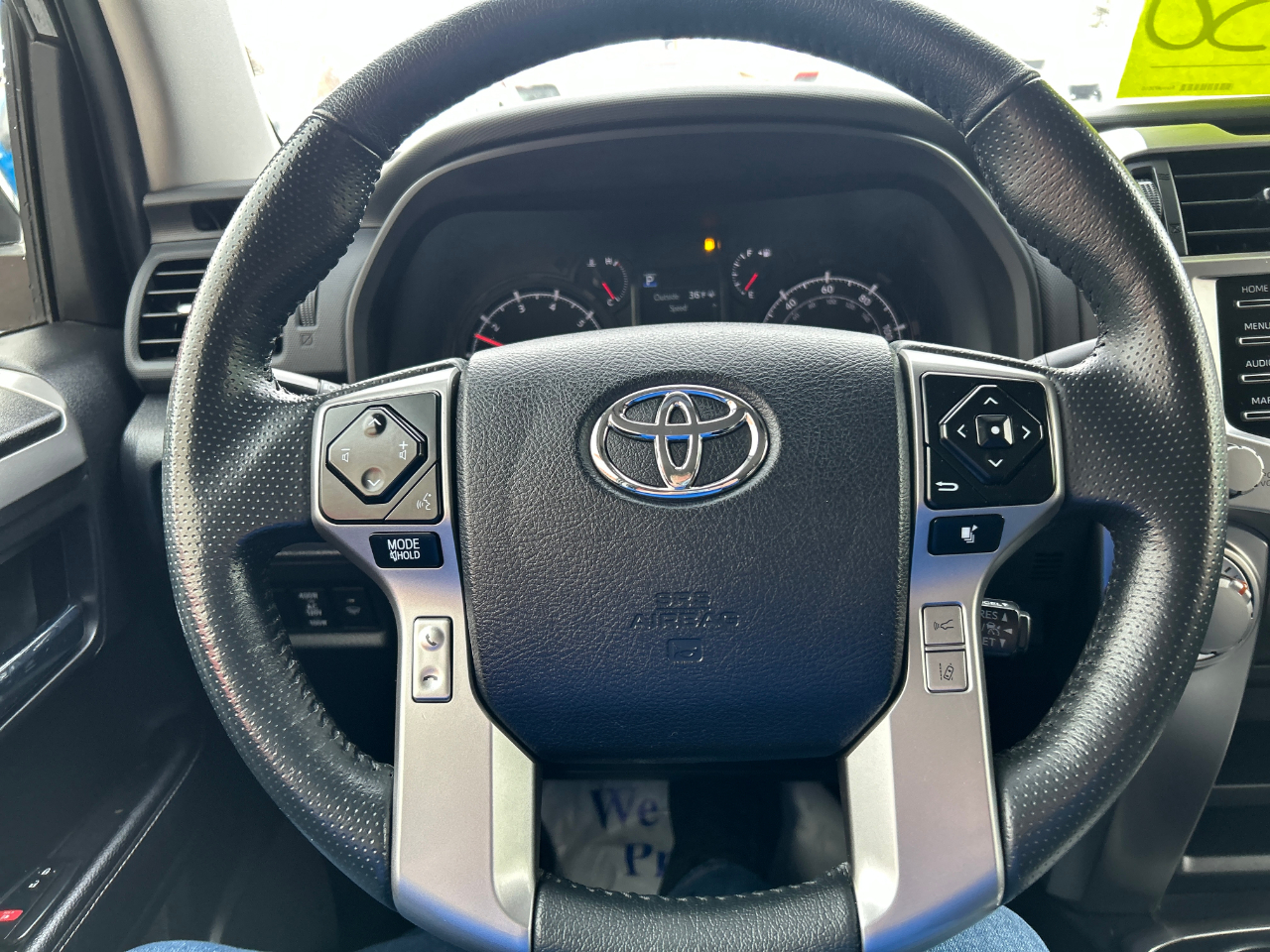 Toyota 4Runner SR5 4WD (Natl) 2024