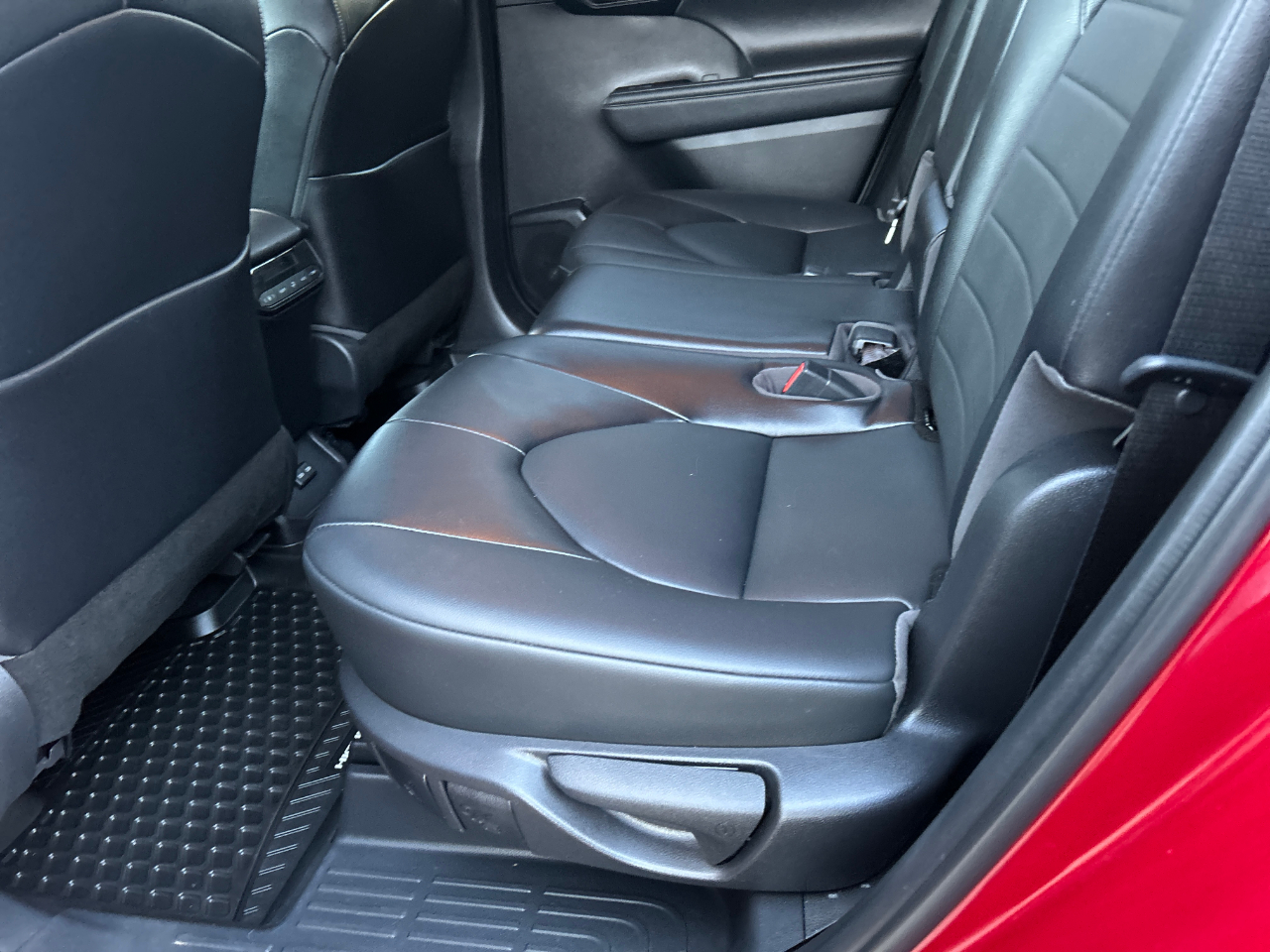 Toyota Highlander XLE AWD (Natl) 2022