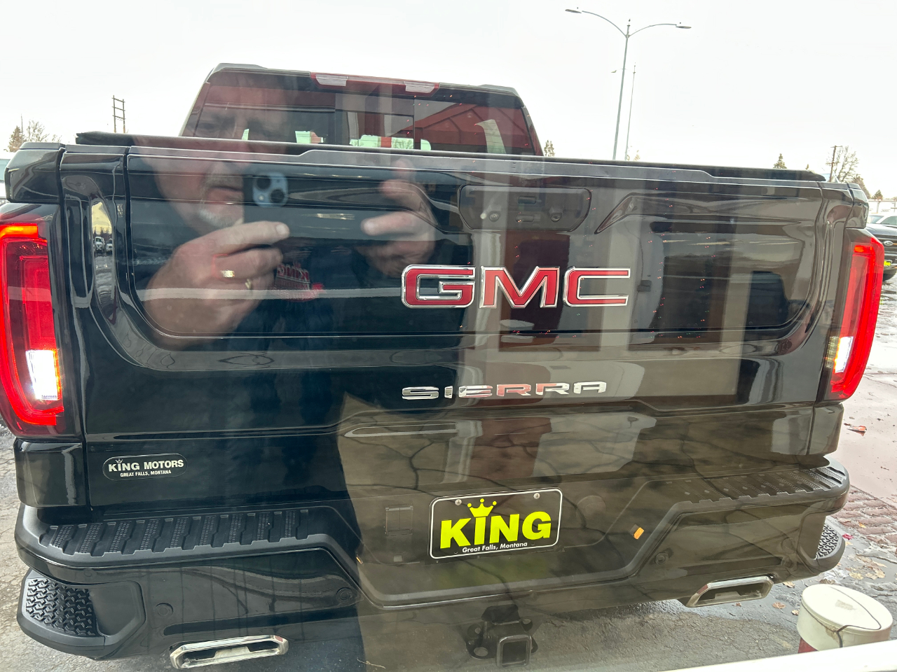 GMC Sierra 1500 4WD Crew Cab 147" AT4 2023