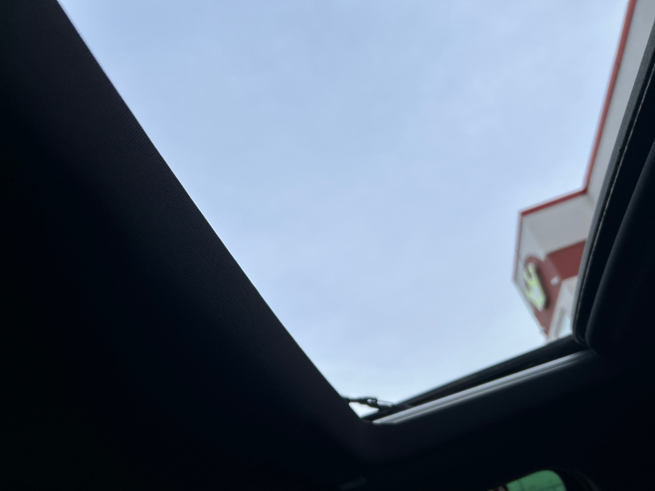 GMC Sierra 1500 4WD Crew Cab 147" AT4 2023