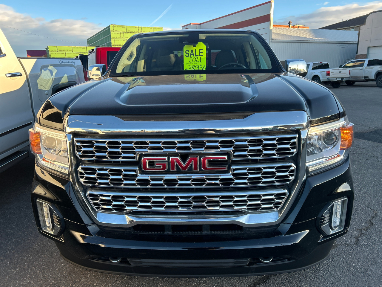 GMC Canyon 4WD Crew Cab 128" Denali 2021