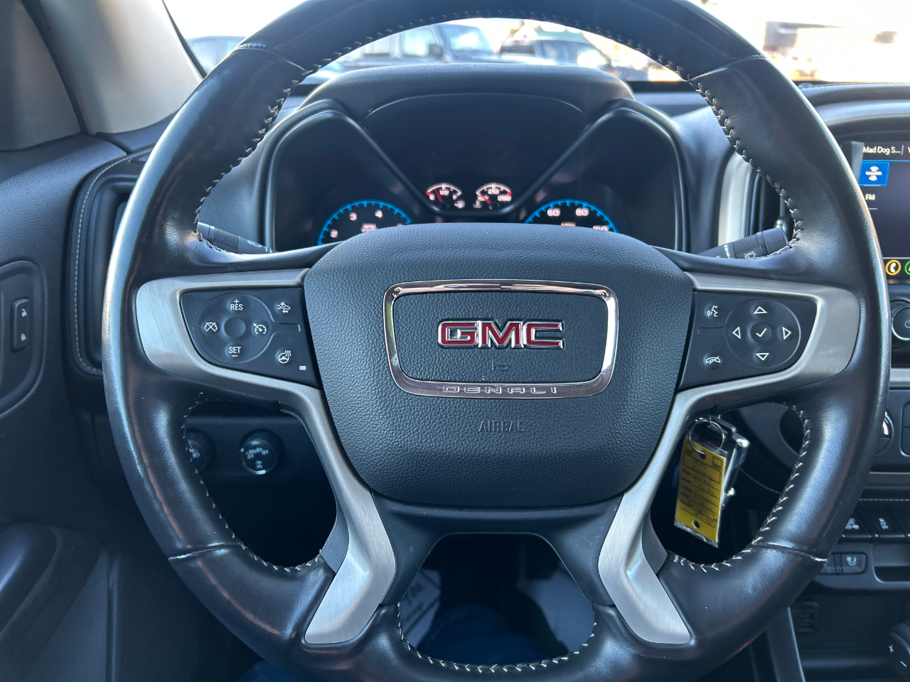 GMC Canyon 4WD Crew Cab 128" Denali 2021