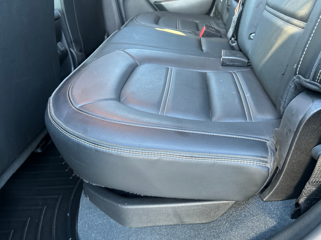 GMC Canyon 4WD Crew Cab 128" Denali 2021