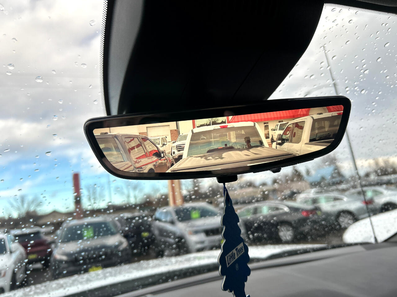 GMC Sierra 1500 4WD Crew Cab 147" Denali 2023