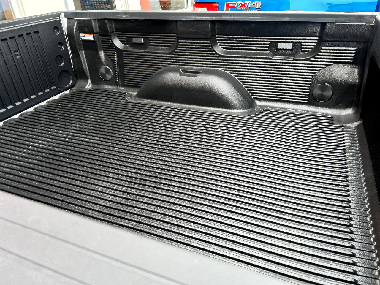 GMC Sierra 1500 4WD Double Cab 143.5" SLE 2015