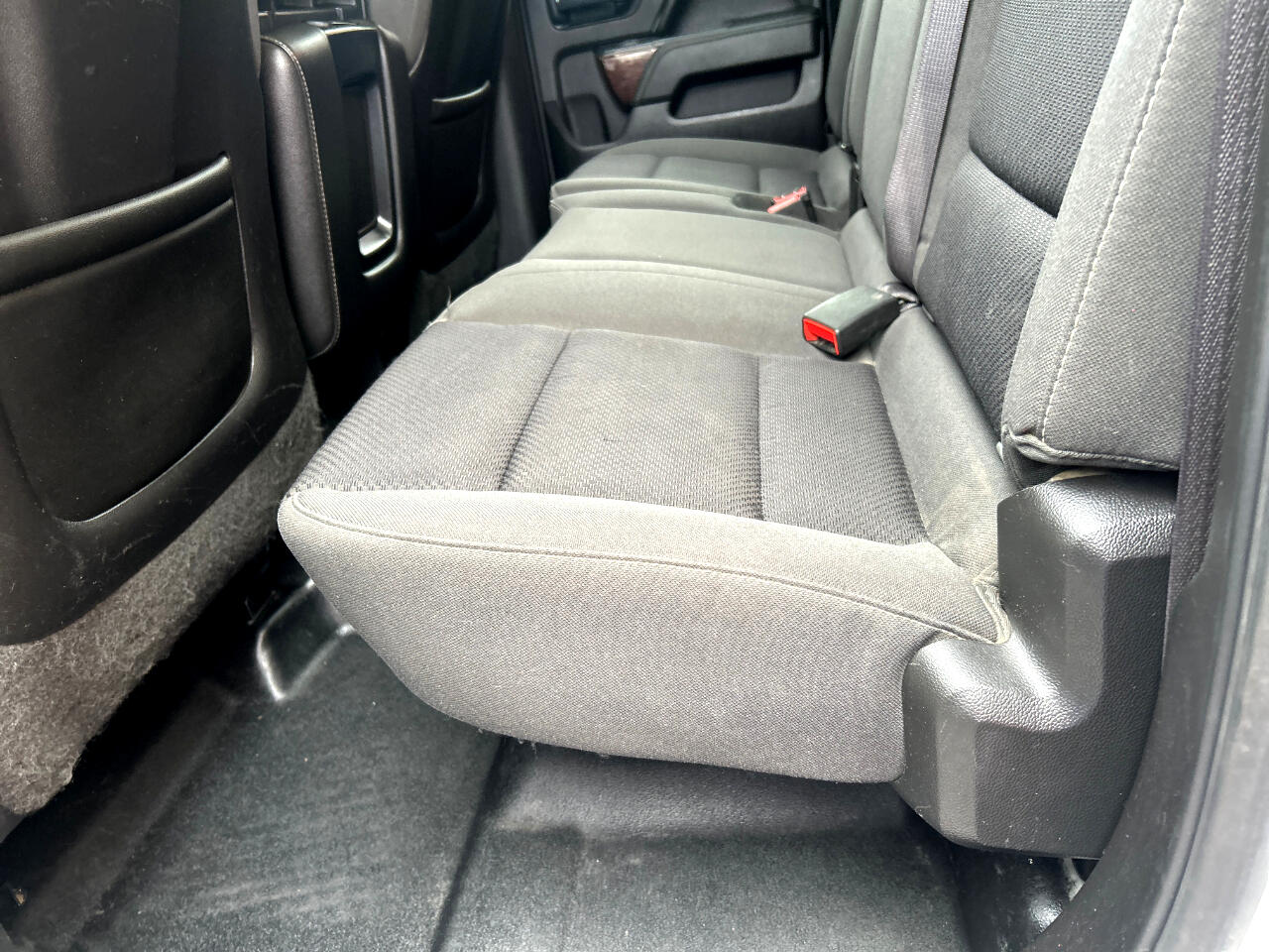 GMC Sierra 1500 4WD Double Cab 143.5" SLE 2015