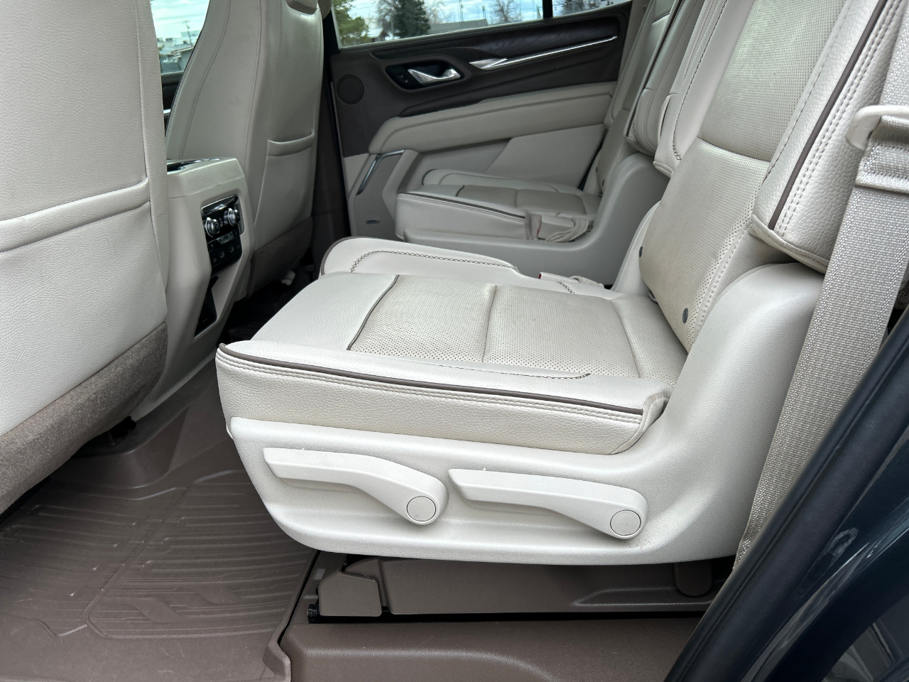 GMC Yukon 4WD 4dr Denali 2021