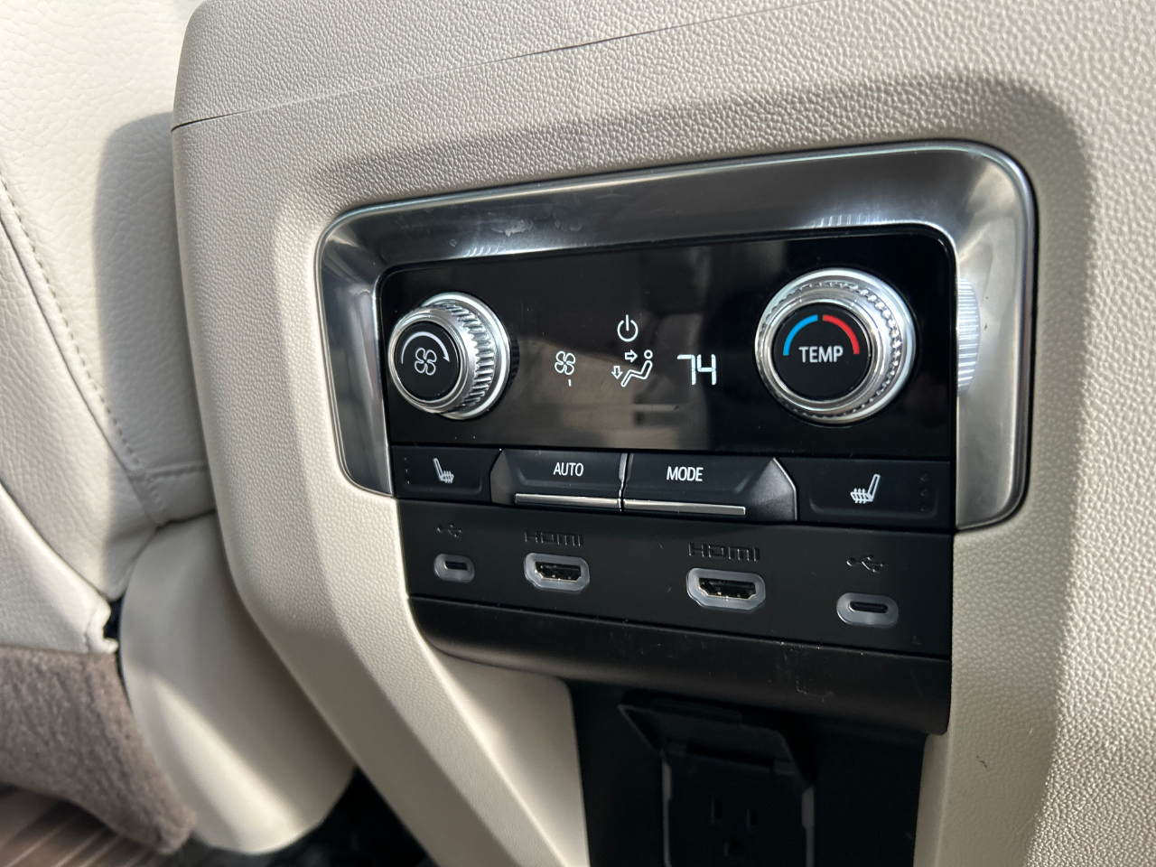 GMC Yukon 4WD 4dr Denali 2021