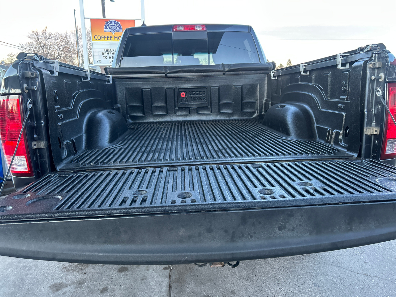 RAM 1500 4WD Quad Cab 140.5" Big Horn 2014