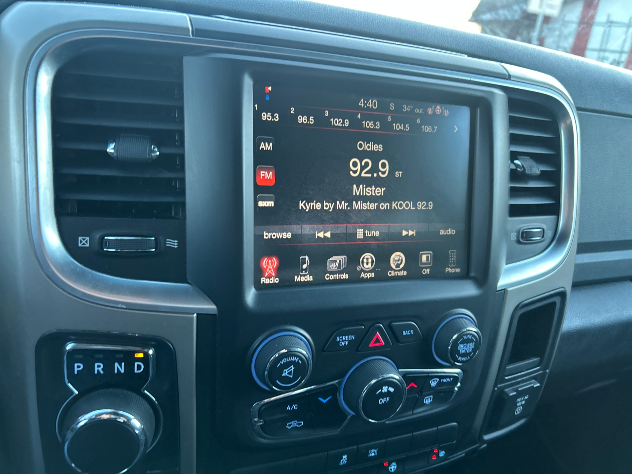 RAM 1500 4WD Quad Cab 140.5" Big Horn 2014