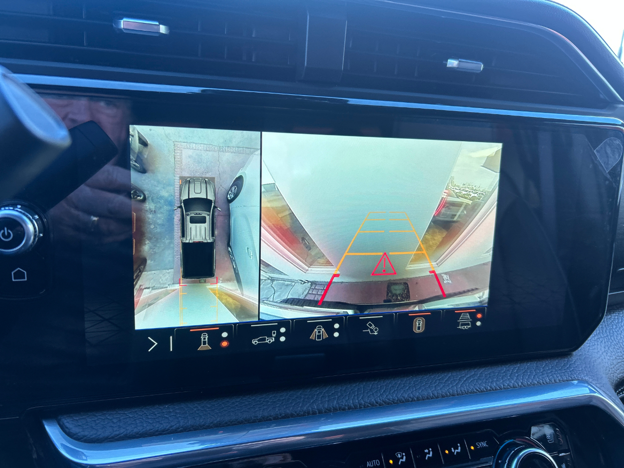 GMC Sierra 3500HD 4WD Crew Cab 159" Denali 2025