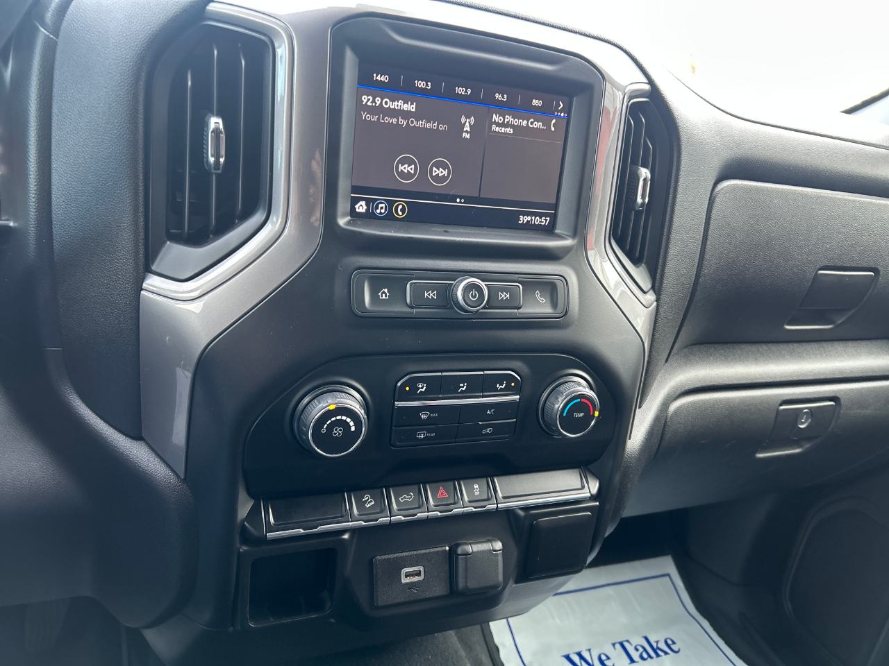 Chevrolet Silverado 1500 4WD Crew Cab 147" Custom Trail Boss 2020