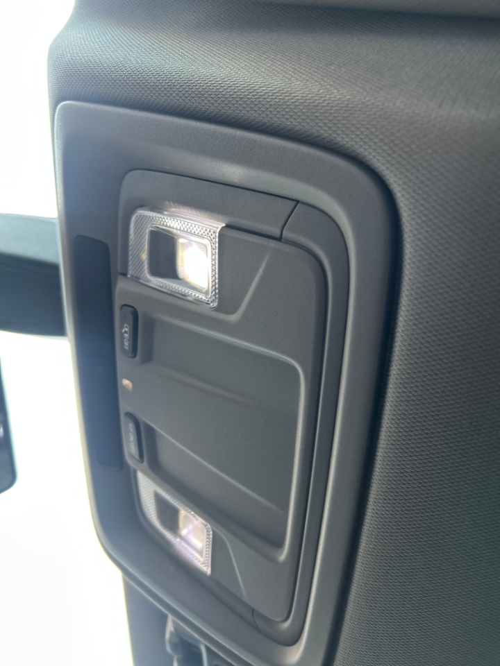 Chevrolet Silverado 1500 4WD Crew Cab 147" Custom Trail Boss 2020