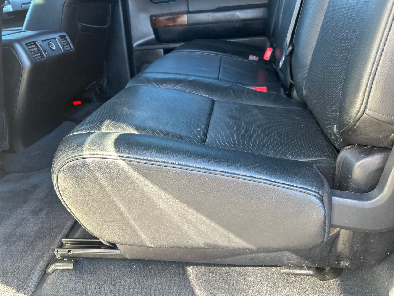 Toyota Tundra 4WD Truck CrewMax 5.7L V8 6-Spd AT Platinum (Natl) 2013