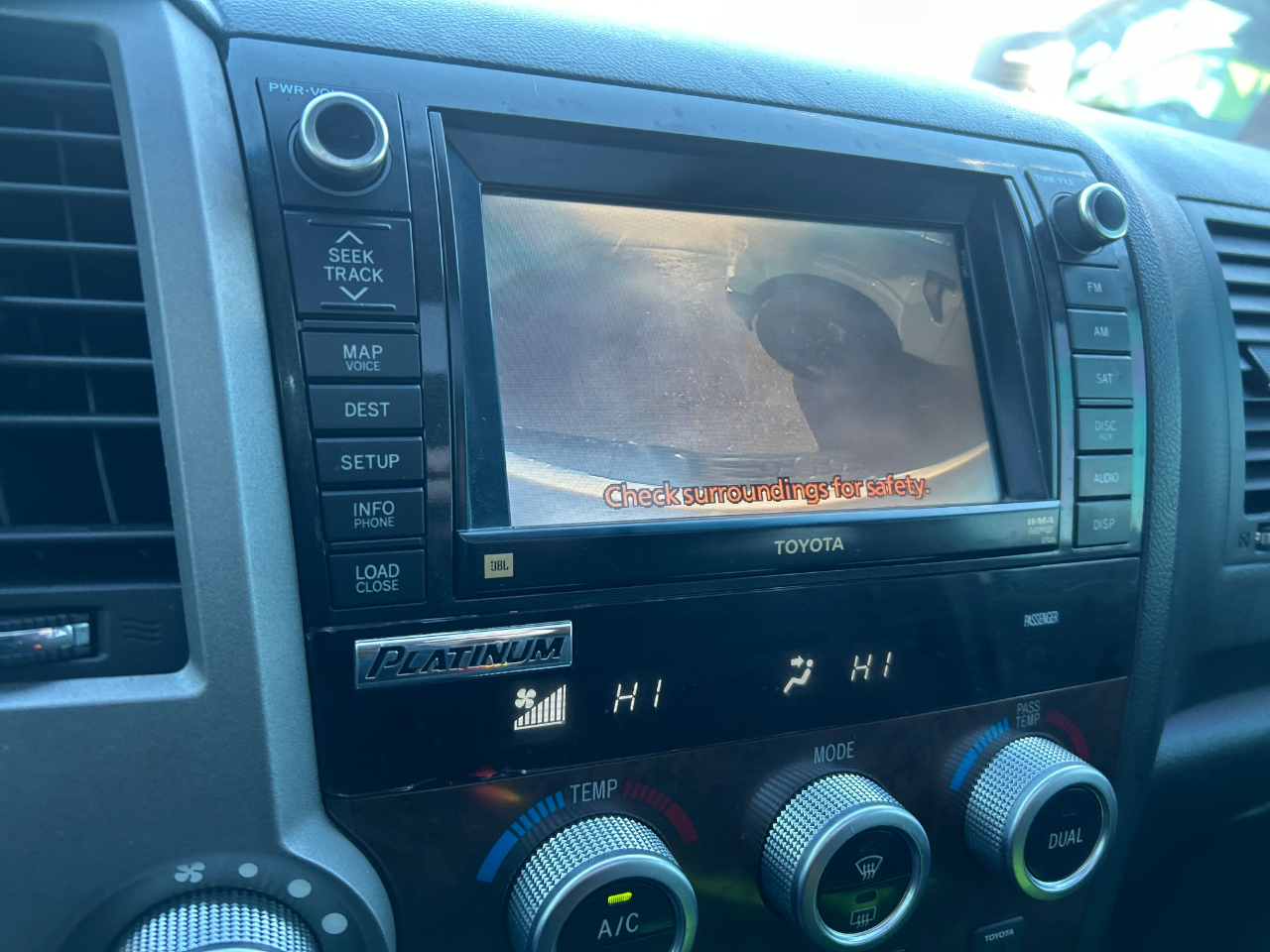 Toyota Tundra 4WD Truck CrewMax 5.7L V8 6-Spd AT Platinum (Natl) 2013