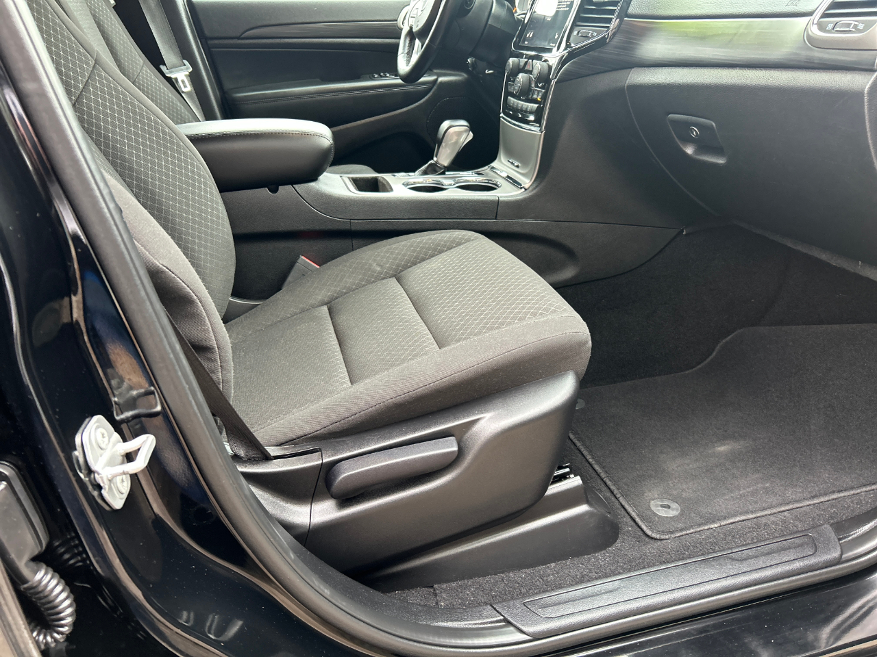 Jeep Grand Cherokee Laredo 4x4 2021