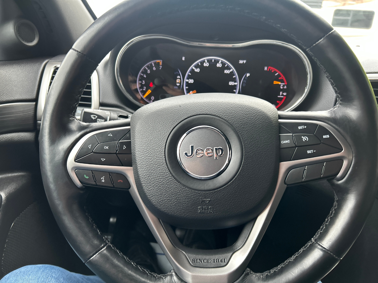 Jeep Grand Cherokee Laredo 4x4 2021