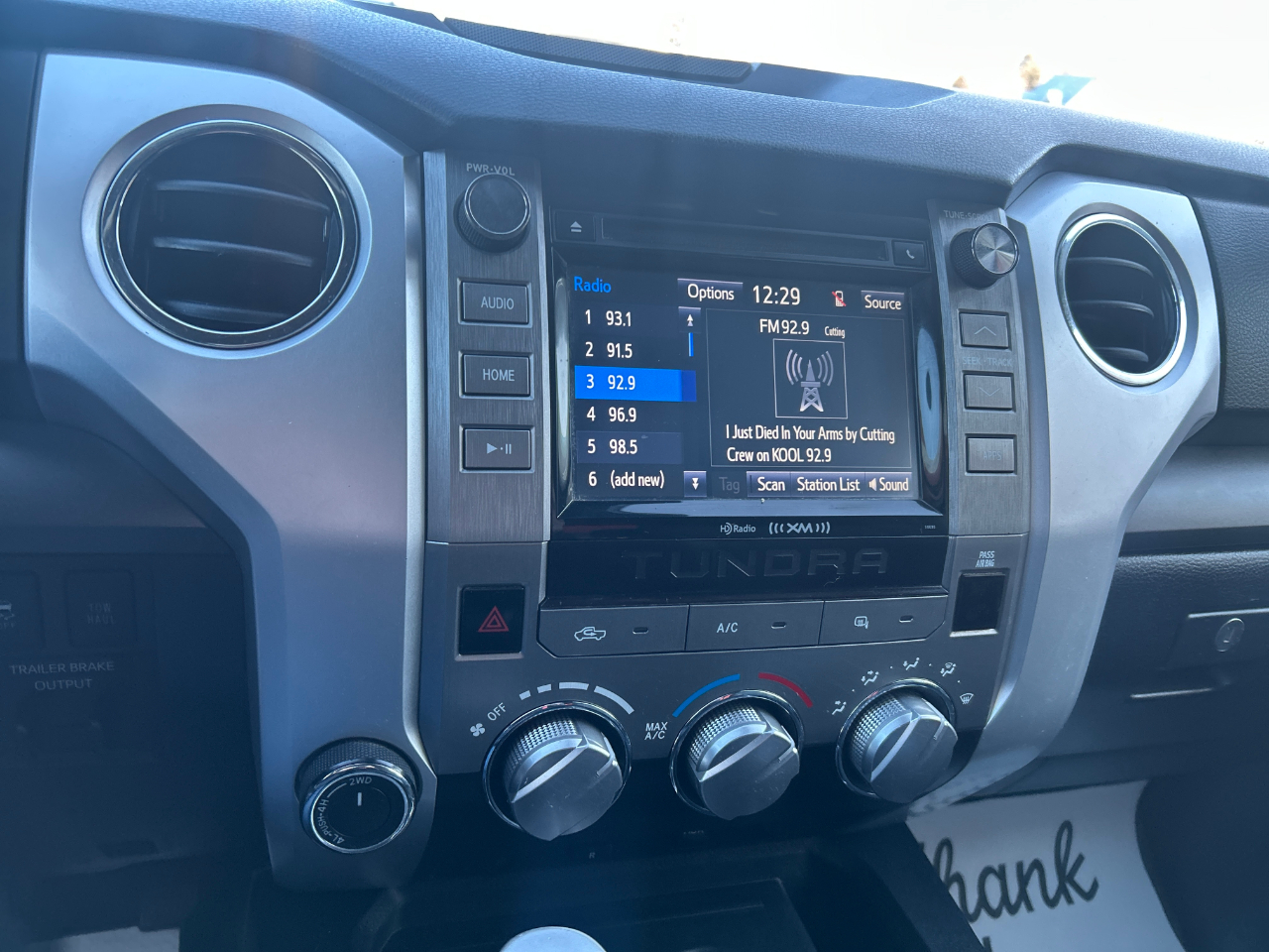 Toyota Tundra 4WD SR5 Double Cab 6.5' Bed 5.7L (Natl) 2018