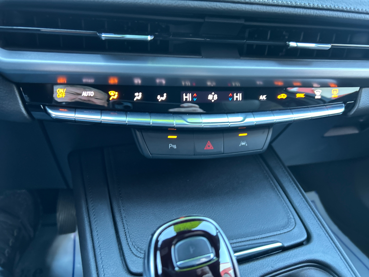 Cadillac XT4 AWD 4dr Premium Luxury 2025