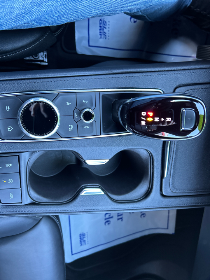 Cadillac XT4 AWD 4dr Premium Luxury 2025