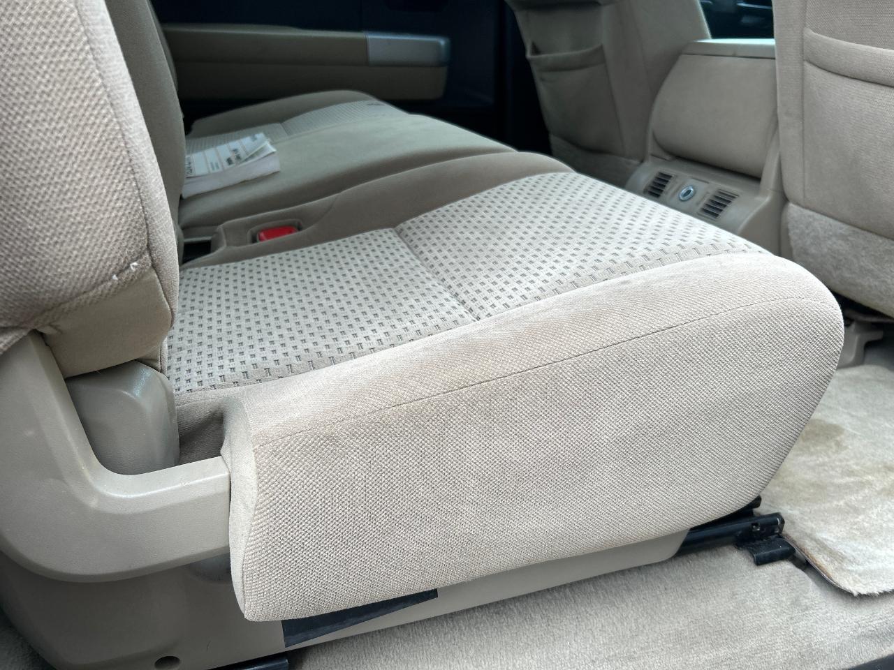 Toyota Tundra 4WD Truck CrewMax 5.7L V8 6-Spd AT (Natl) 2008