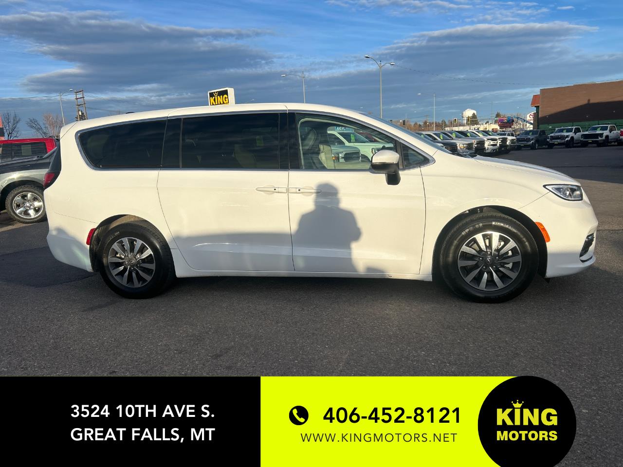 2023 Chrysler Pacifica Hybrid Touring L FWD