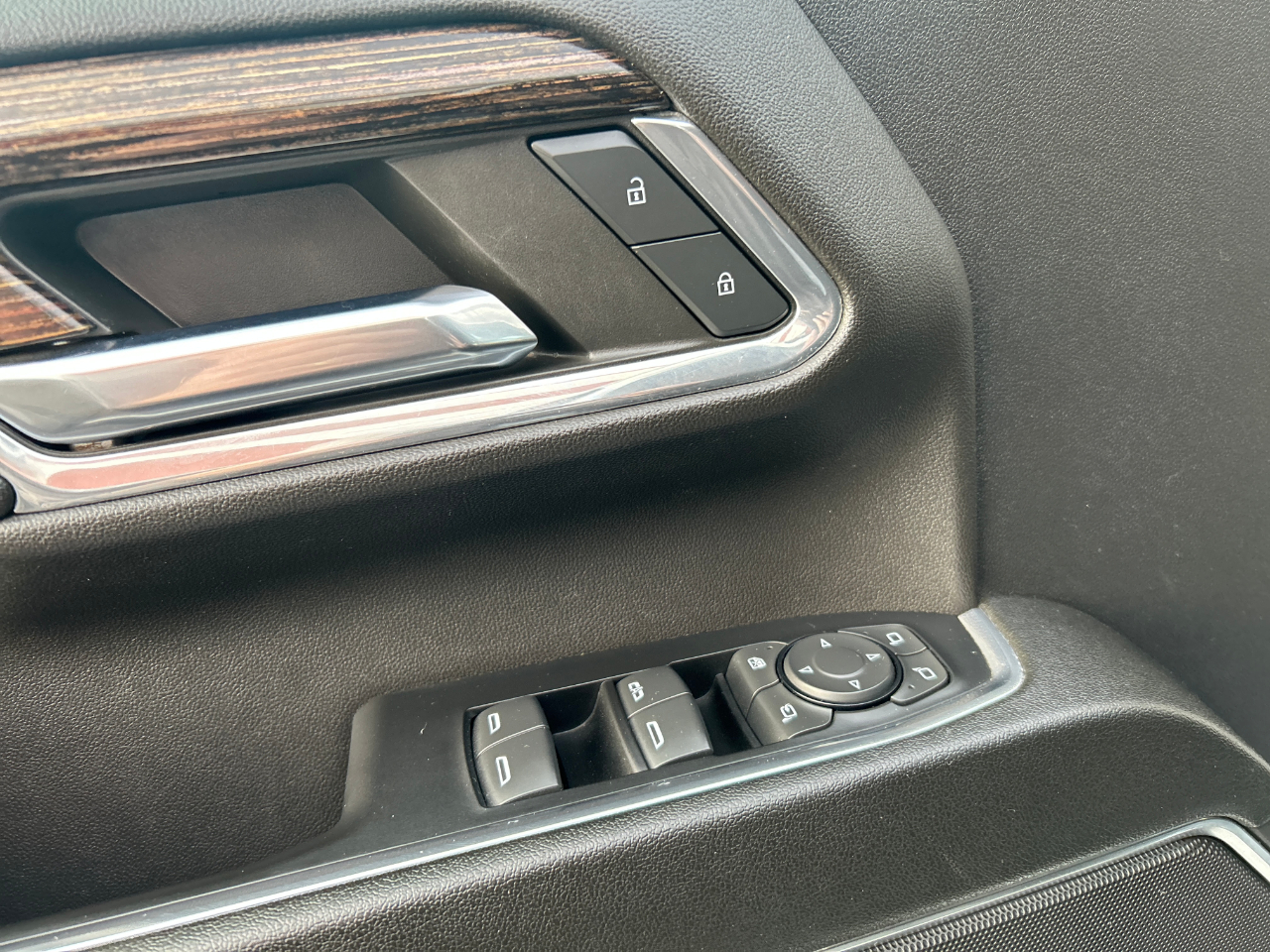 GMC Sierra 3500HD 4WD Crew Cab 172" SLE 2024