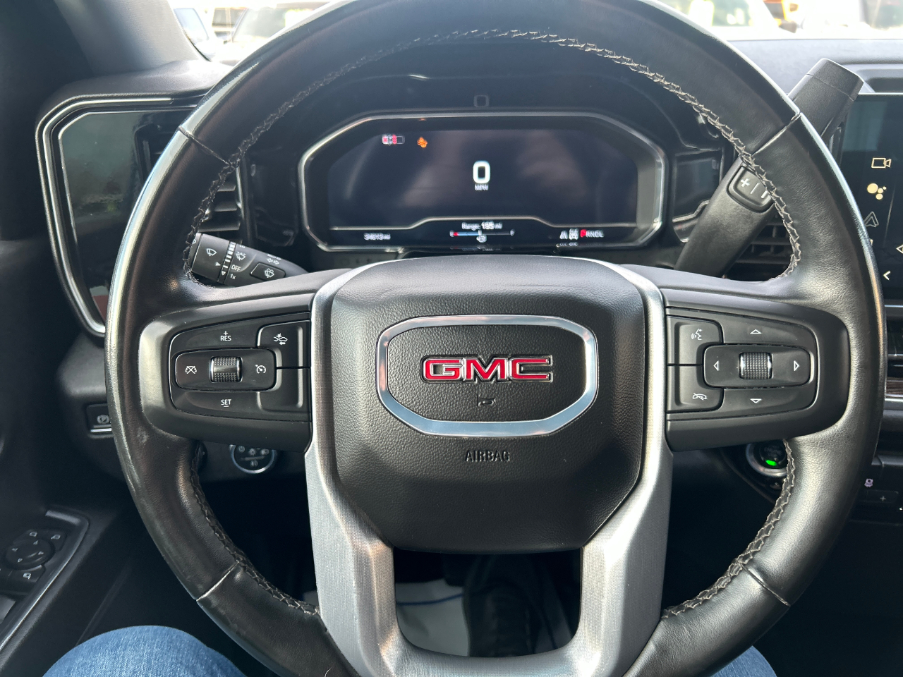 GMC Sierra 3500HD 4WD Crew Cab 172" SLE 2024