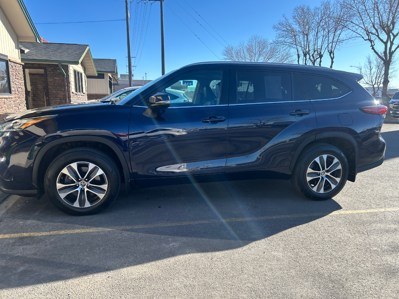 Toyota Highlander XLE AWD (Natl) 2022