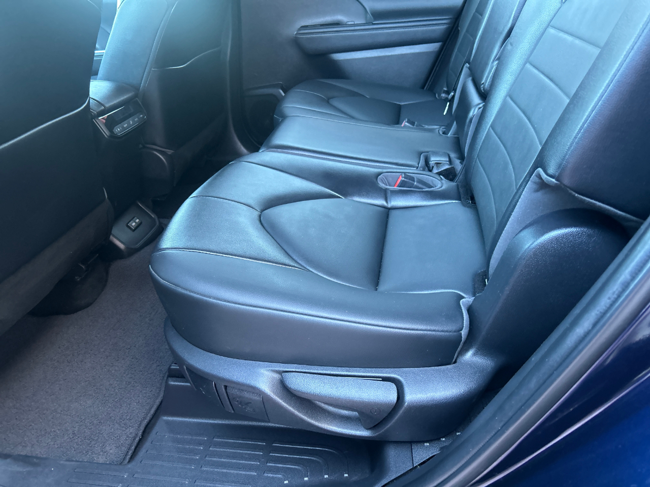 Toyota Highlander XLE AWD (Natl) 2022