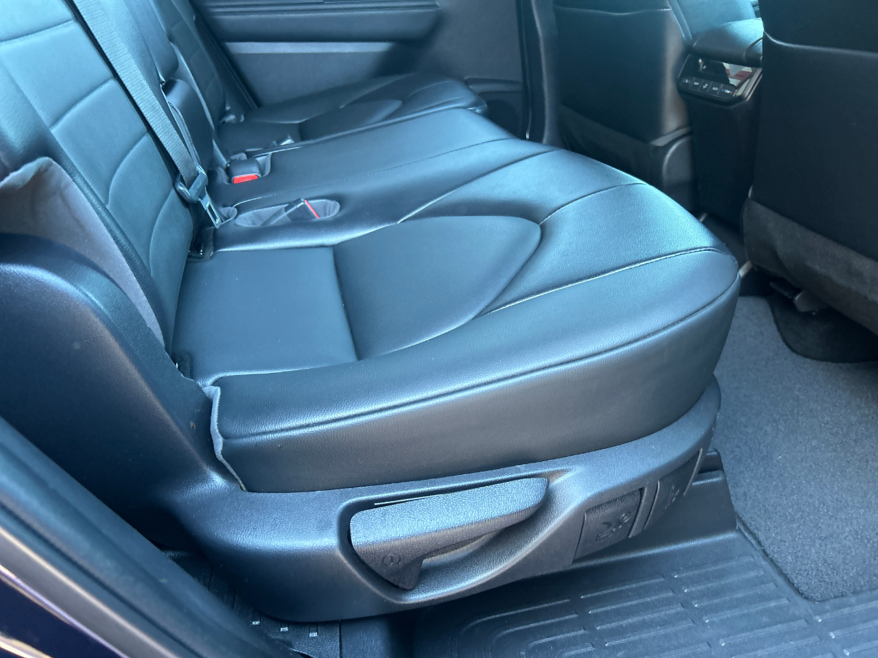 Toyota Highlander XLE AWD (Natl) 2022