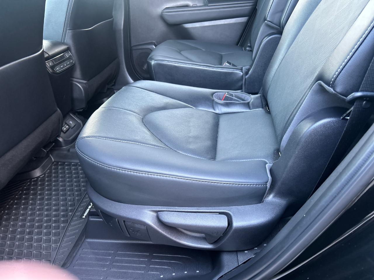 Toyota Highlander Platinum AWD (Natl) 2022