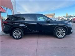 2022 Toyota Highlander 
