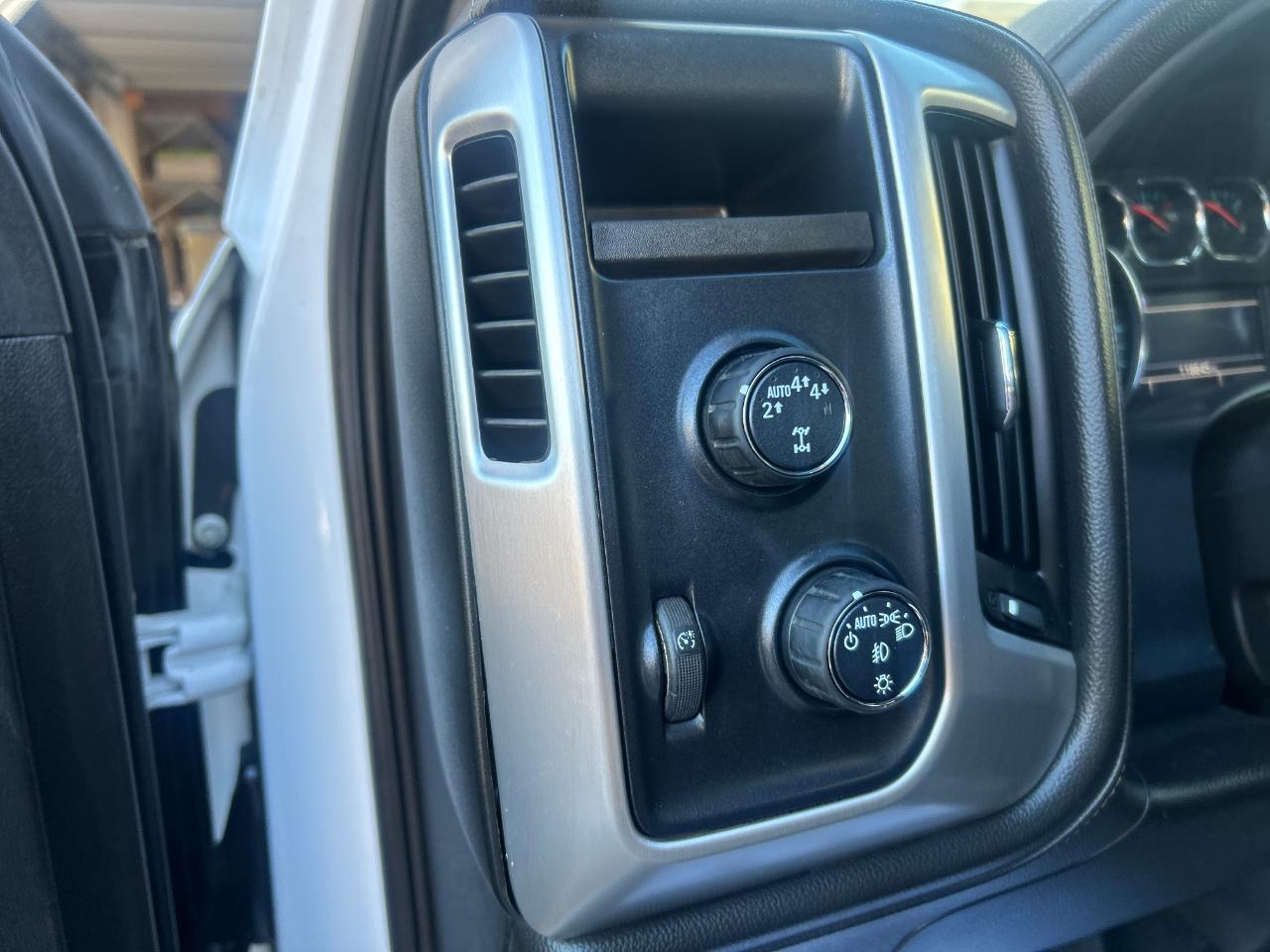 GMC Sierra 1500 4WD Double Cab 143.5" SLE 2018
