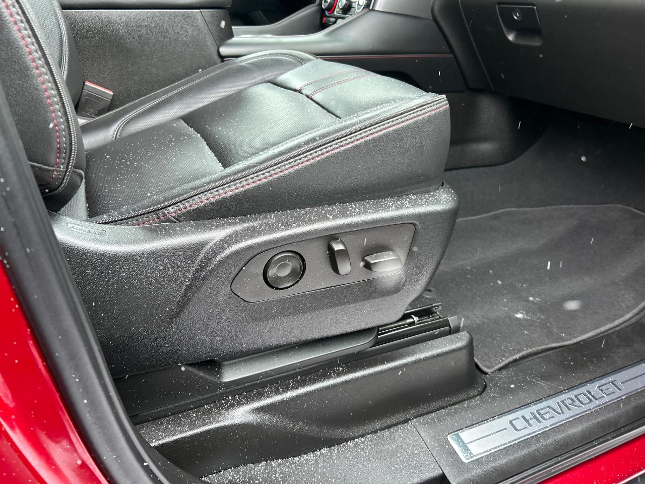 Chevrolet Tahoe 4WD 4dr RST 2021