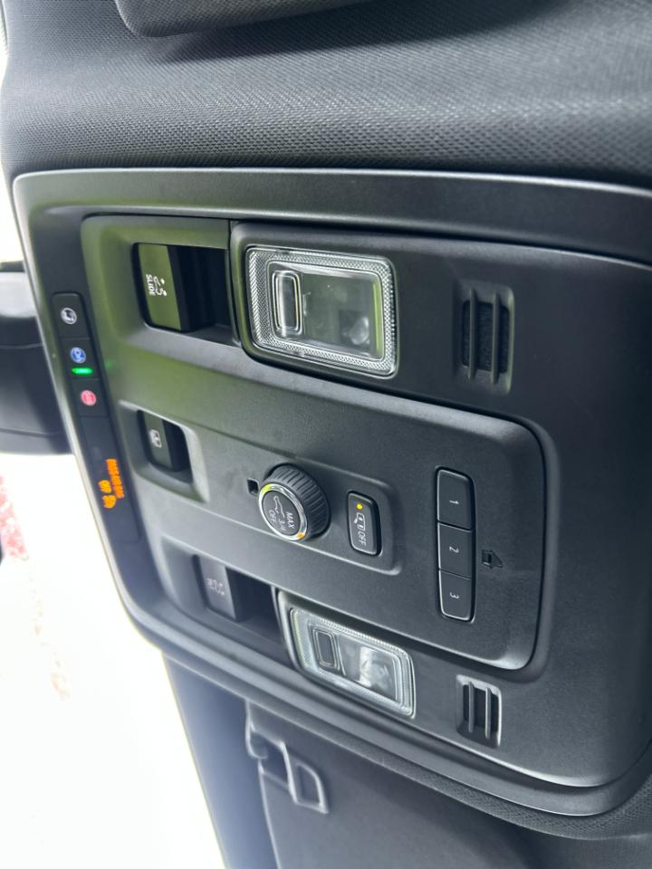 Chevrolet Tahoe 4WD 4dr RST 2021