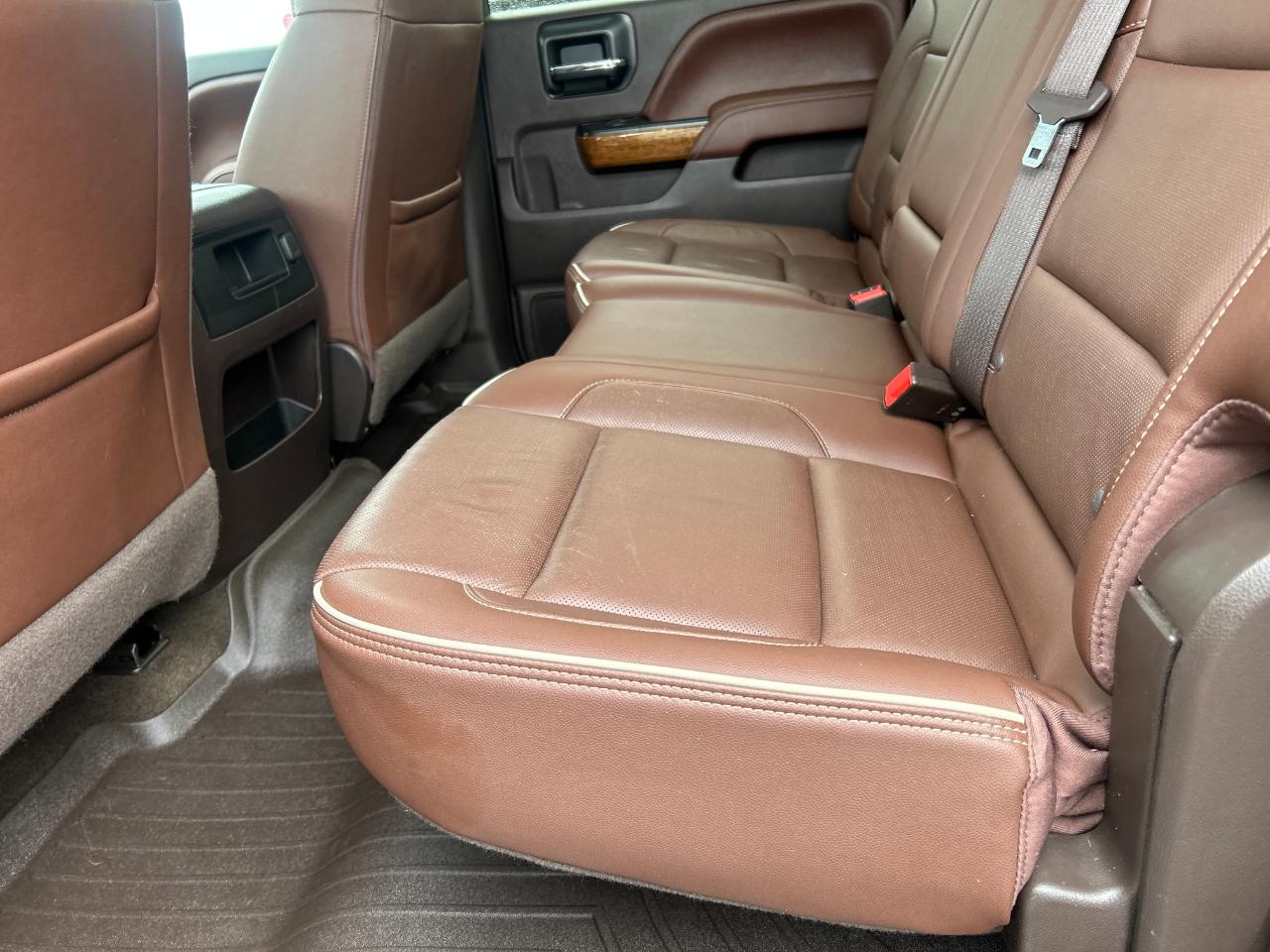 Chevrolet Silverado 1500 4WD Crew Cab 143.5" High Country 2017