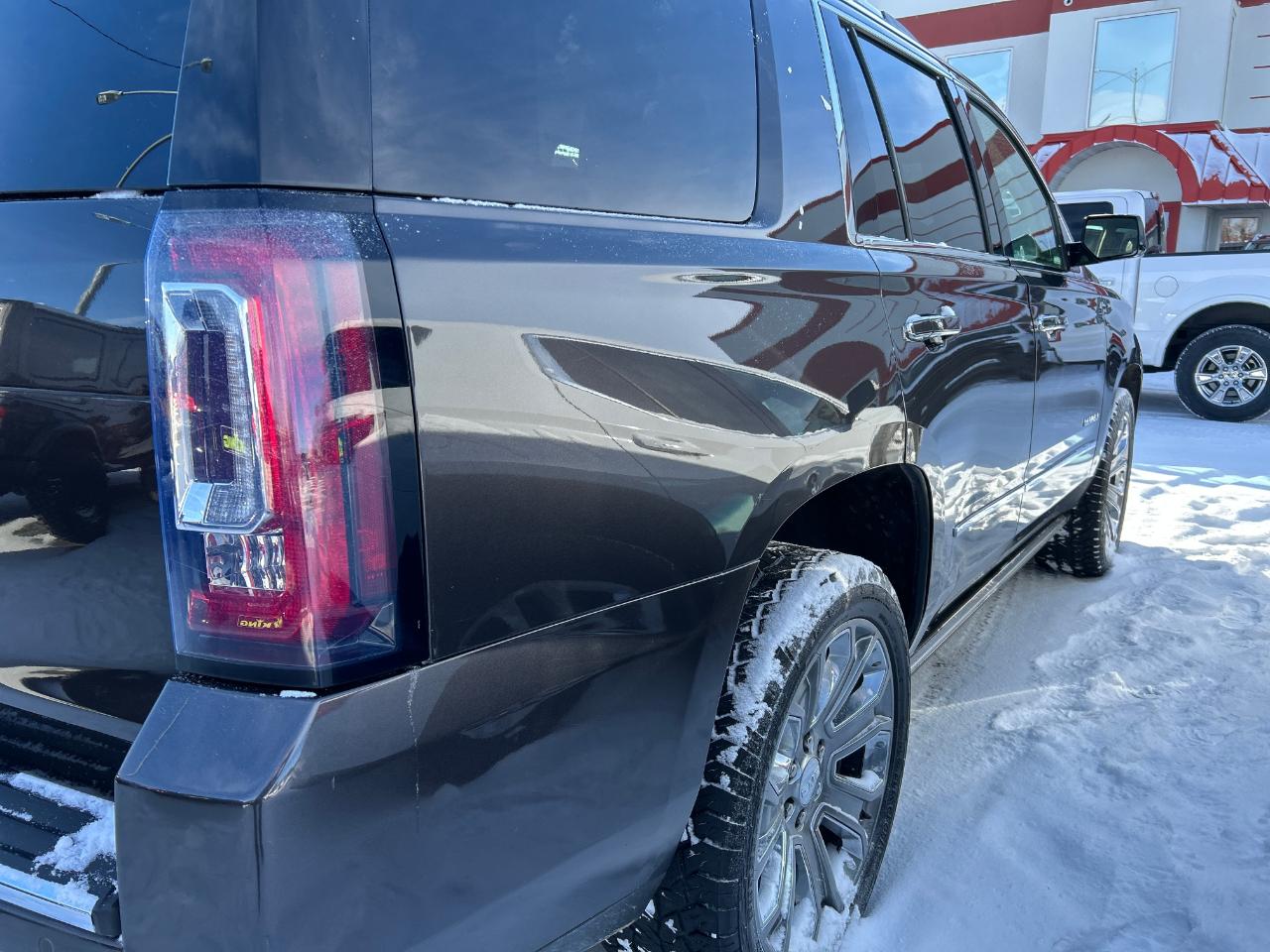 GMC Yukon 4WD 4dr Denali 2016