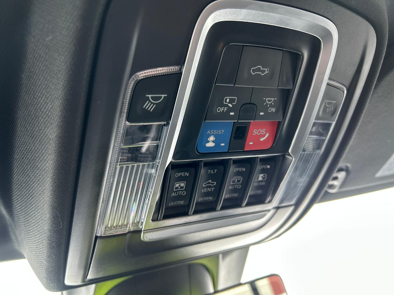 RAM 1500 TRX 4x4 Crew Cab 5'7" Box 2022