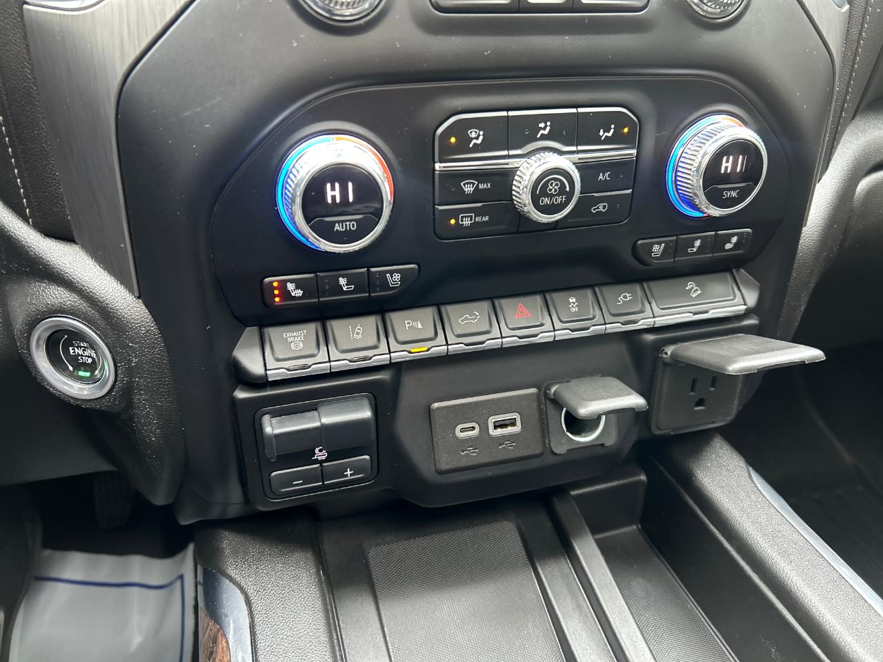 GMC Sierra 3500HD 4WD Crew Cab 159" Denali 2021