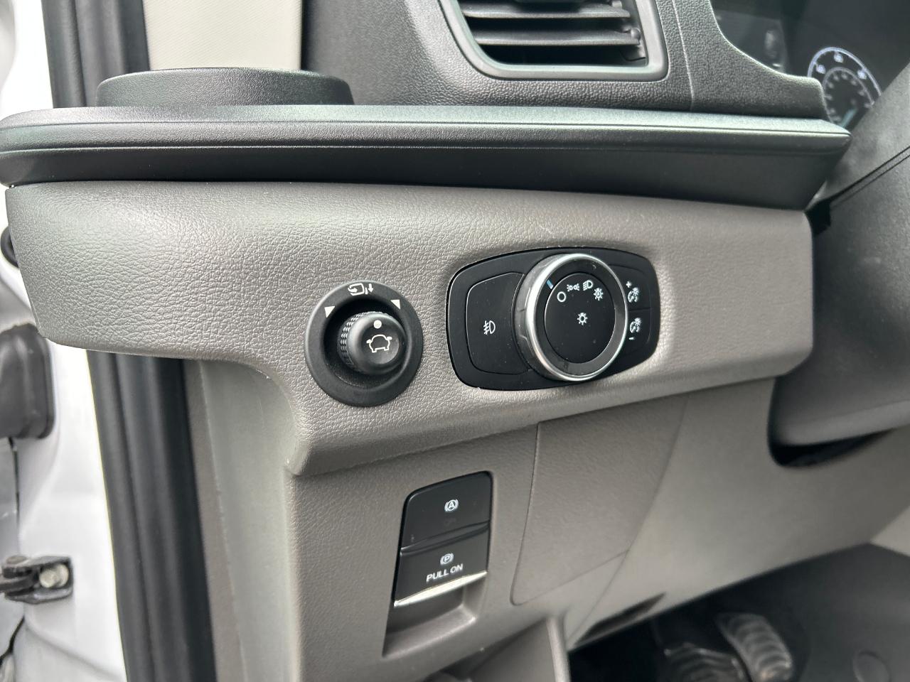 Ford Transit Passenger Wagon T-350 148" Low Roof XLT RWD 2024