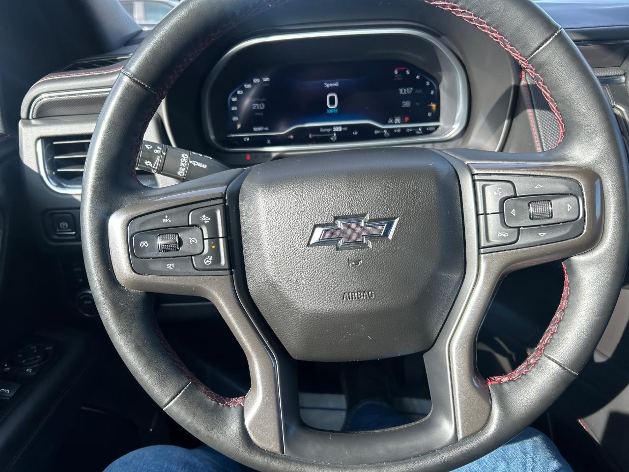 Chevrolet Suburban 4WD 4dr RST 2023