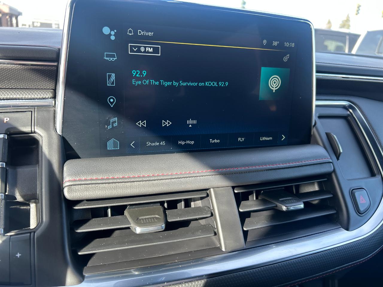 Chevrolet Suburban 4WD 4dr RST 2023