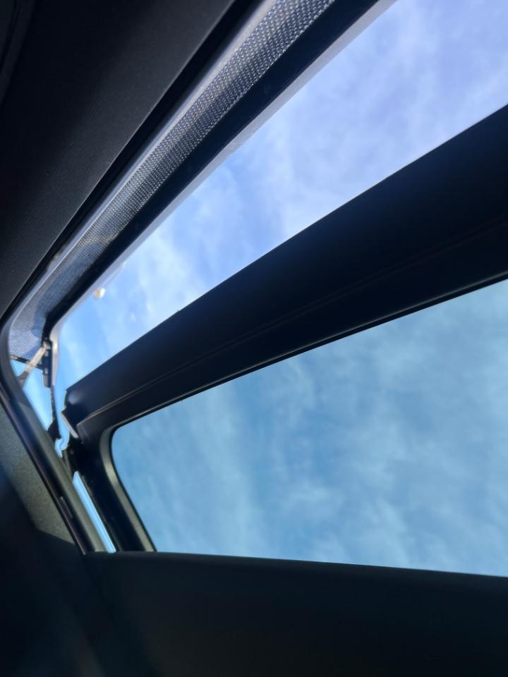 Chevrolet Suburban 4WD 4dr RST 2023