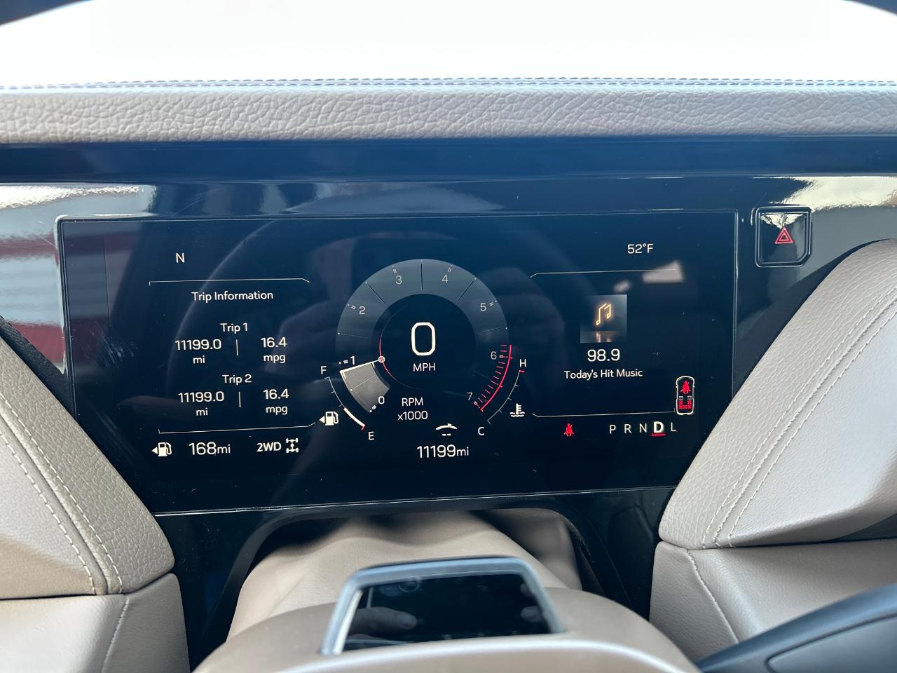 GMC Yukon XL 4WD 4dr Denali 2025