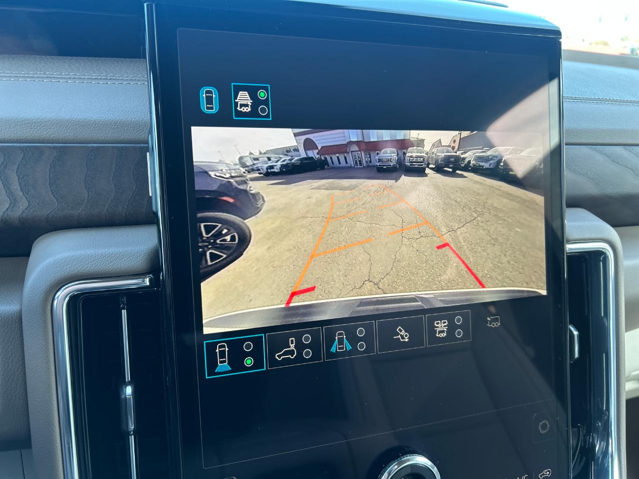 GMC Yukon XL 4WD 4dr Denali 2025