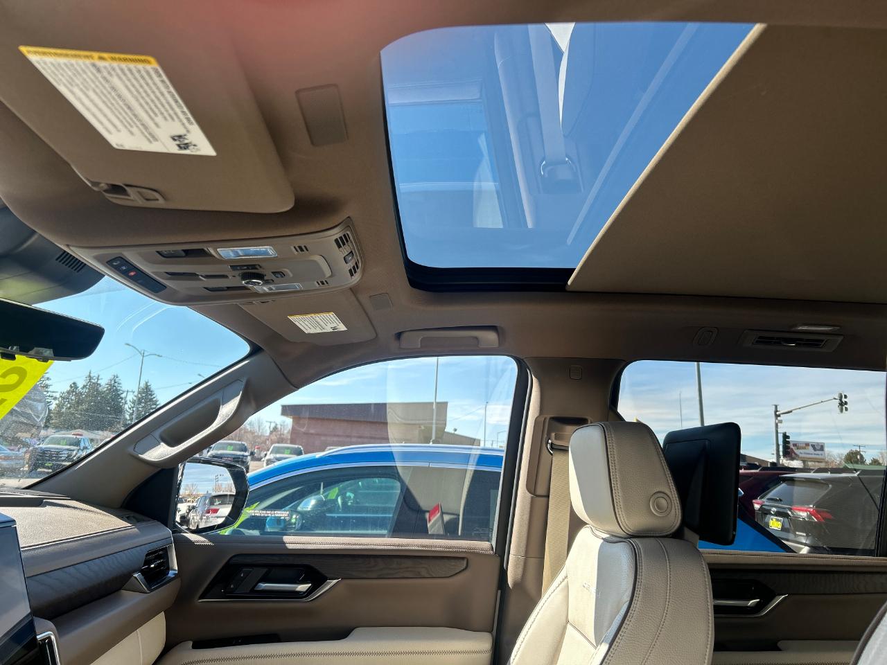 GMC Yukon XL 4WD 4dr Denali 2025