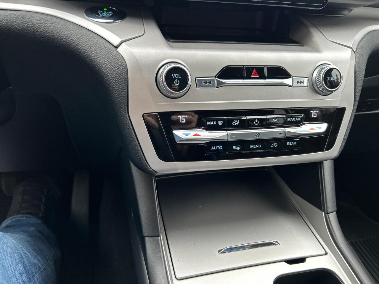 Ford Explorer XLT 4WD 2020