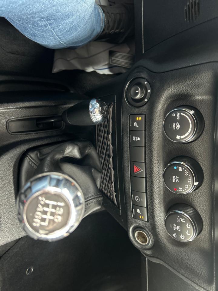 Jeep Wrangler 4WD 2dr Rubicon 2012