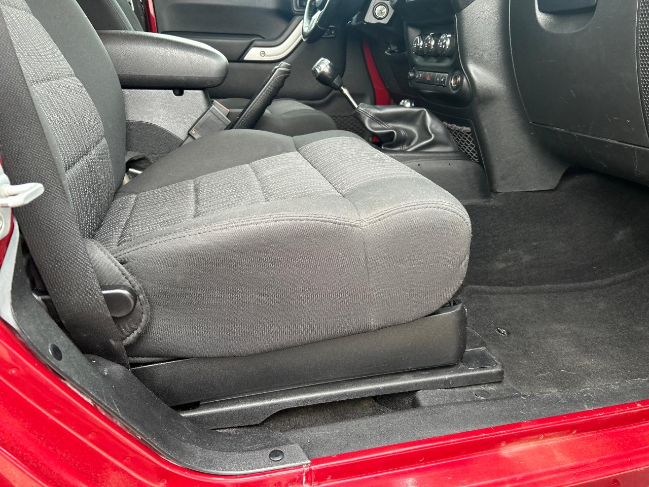 Jeep Wrangler 4WD 2dr Rubicon 2012